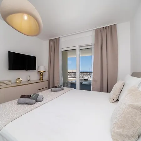 Luxury Mauro Апартаменти